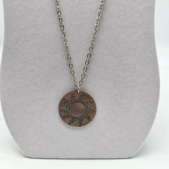Vintage Pewter Sun Pendant Necklace 24" Chain Sunburst Design JPF 78 Unisex Jewe - Picture 2 of 7